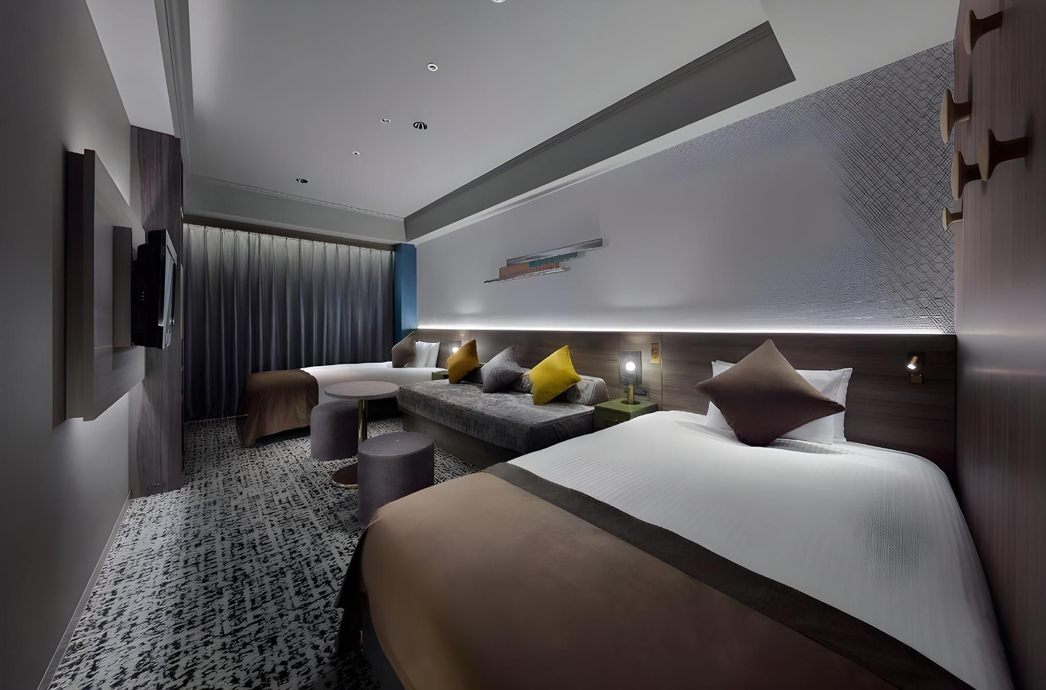 Twin Room for 3 People