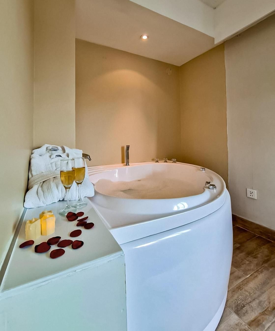 undefined Hotel MiraMar 4