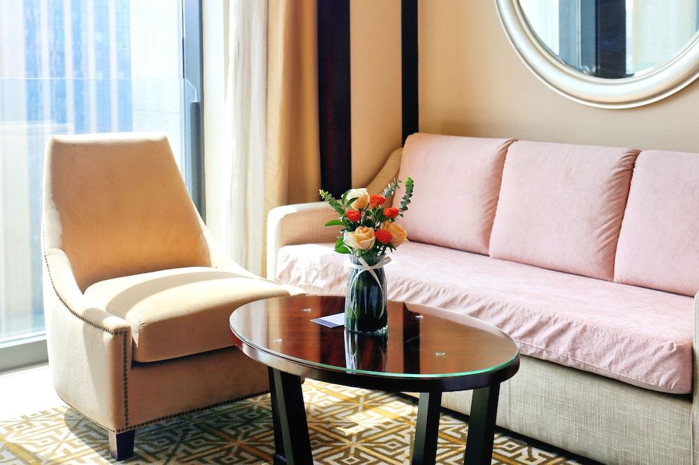 Sheraton Jinan Hotel Room, 1 King Bed, Non Smoking 11