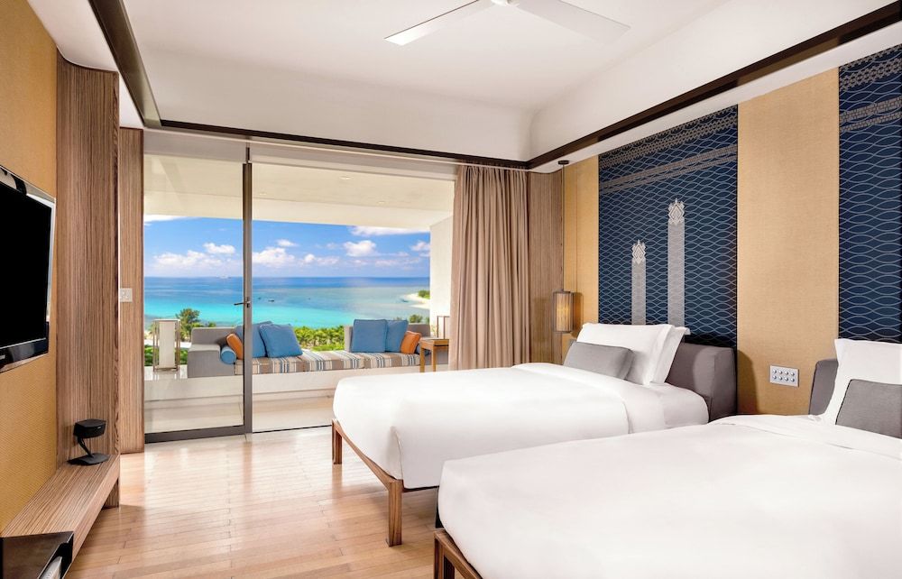 Classic Room, 2 Double Beds, Ocean View (High Floor)