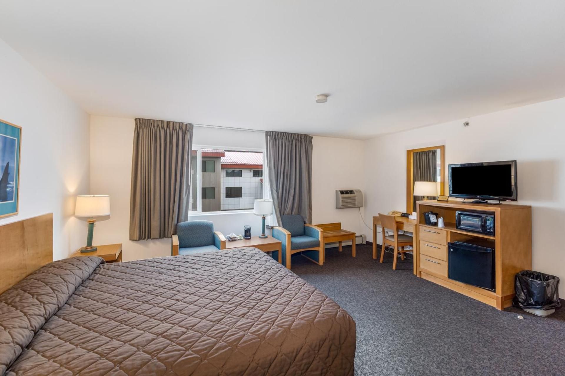 Jacuzzi Annex King Room