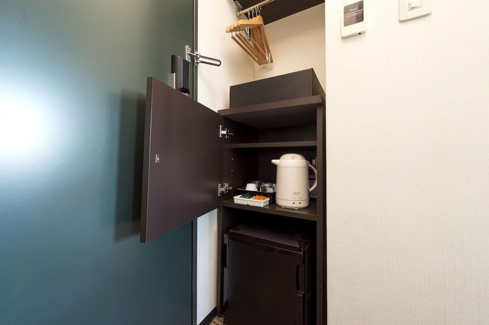 Hotel Villa Fontaine Tokyo - Ueno Okachimachi Twin Room, 2 Twin Beds, Non Smoking 7