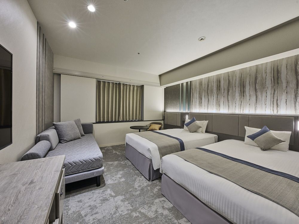Deluxe Twin Room, Non Smoking (with Sofa for 4 people renovated)