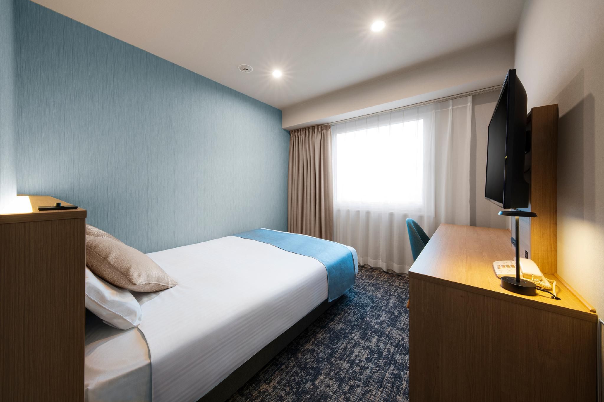 Single Room - Non-Smoking