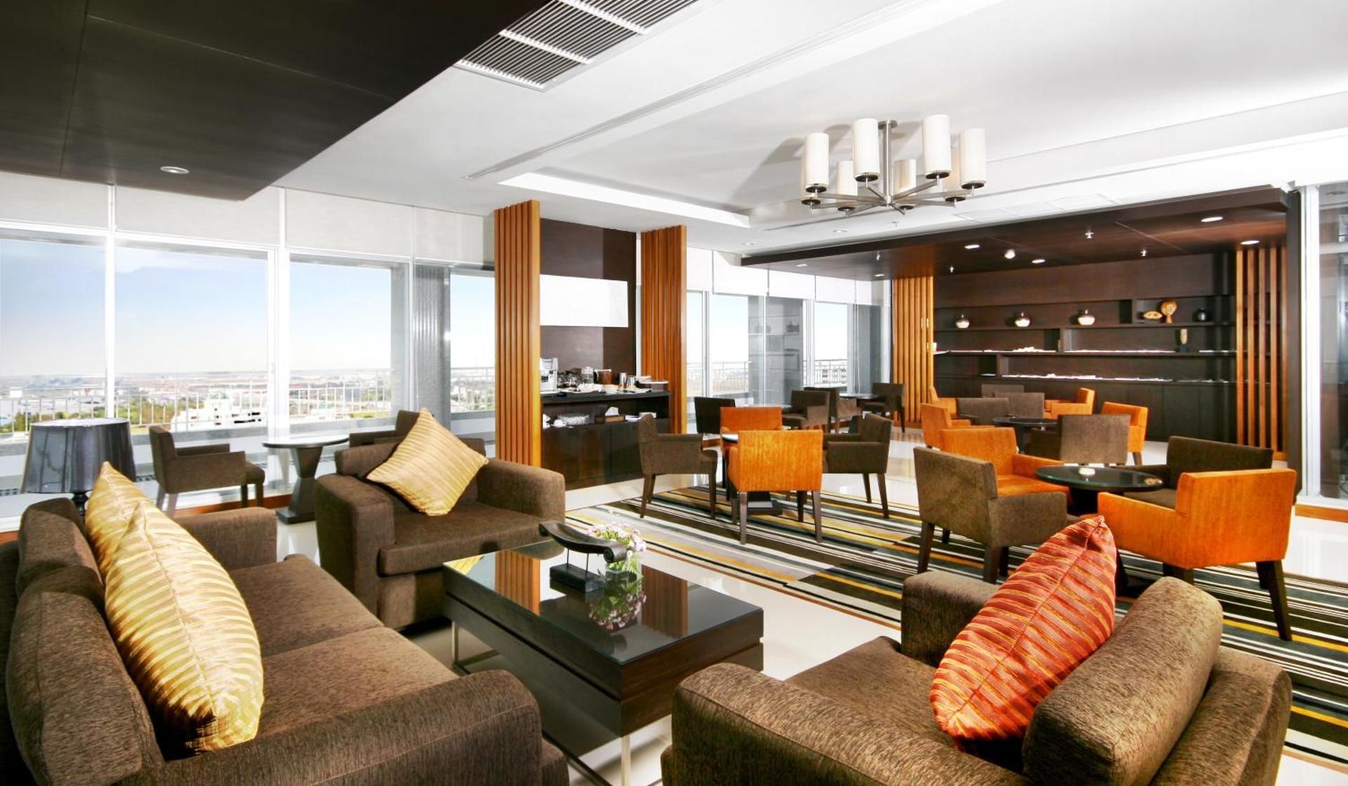 shared lounge/tv area