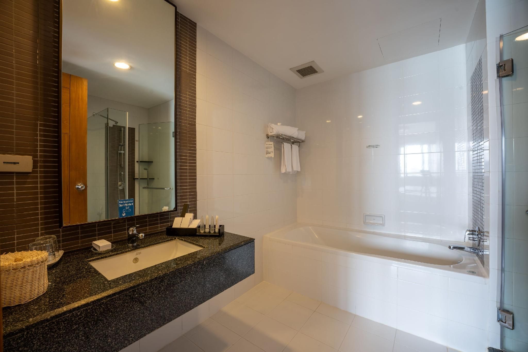 Kantary Hotel Ayutthaya  2 Bedroom Suite 3