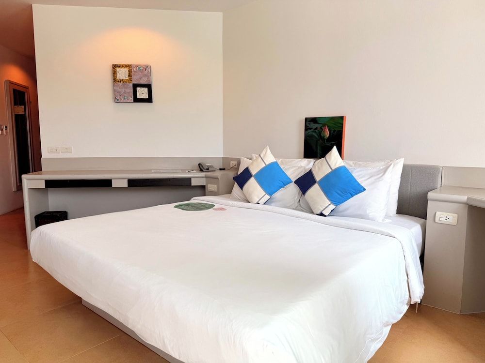 Anyavee Tubkaek Beach Resort Superior Room