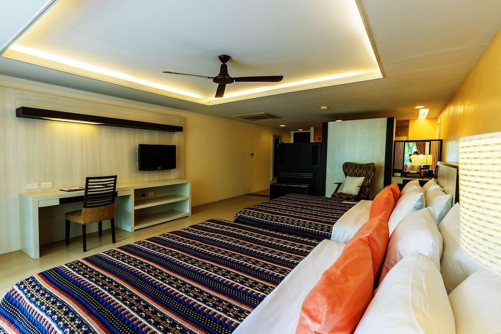 Deluxe Family Room