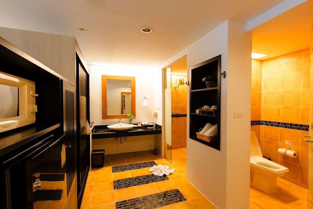 Anyavee Tubkaek Beach Resort Deluxe Jacuzzi Sea View 10