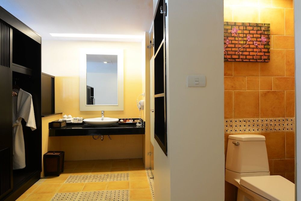 Anyavee Tubkaek Beach Resort Deluxe Jacuzzi Sea View 6