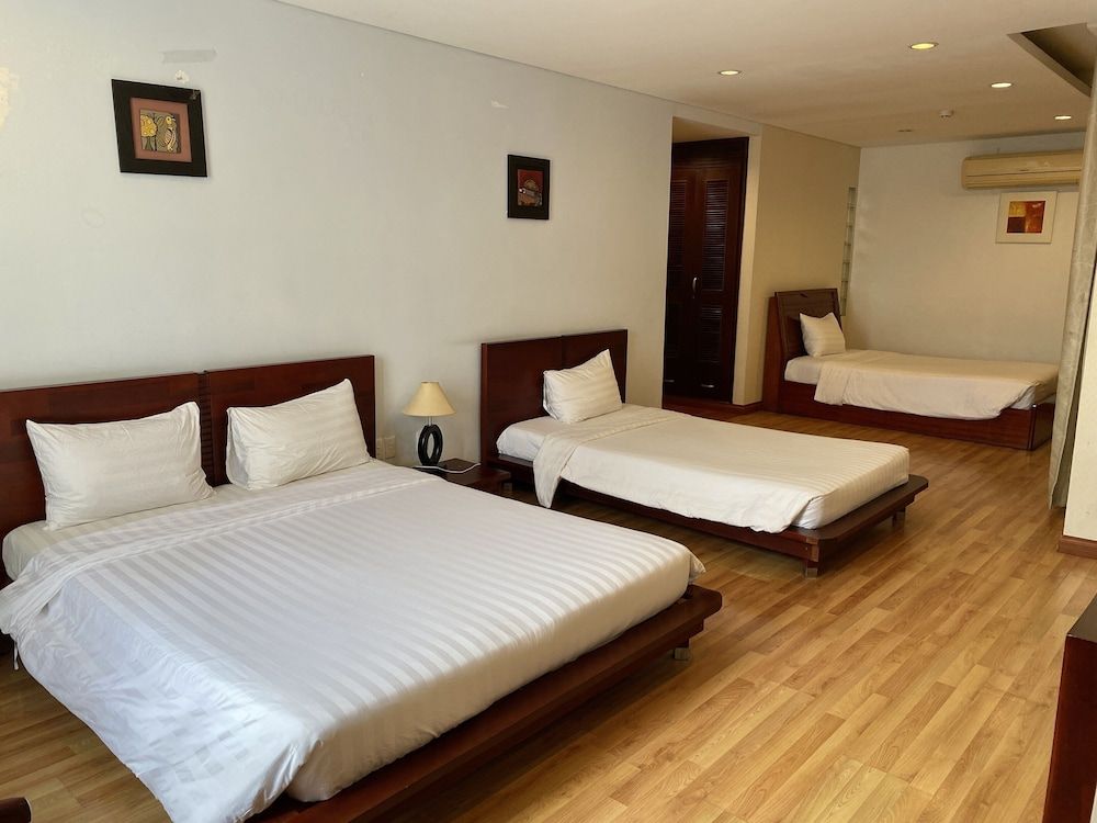 undefined Kim Tho Hotel