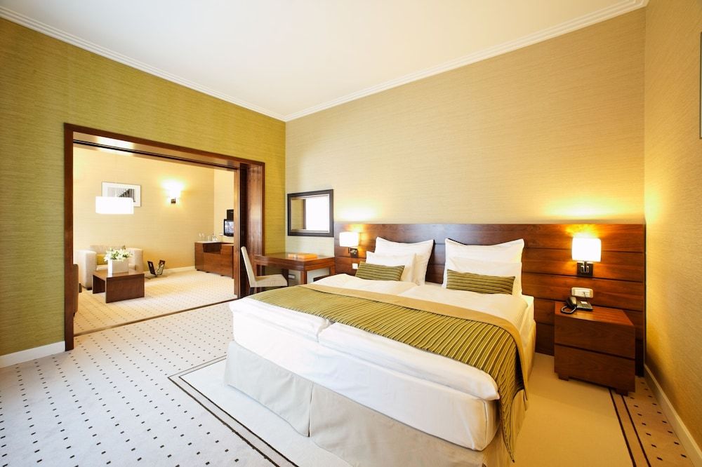 undefined Capital Plaza Hotel