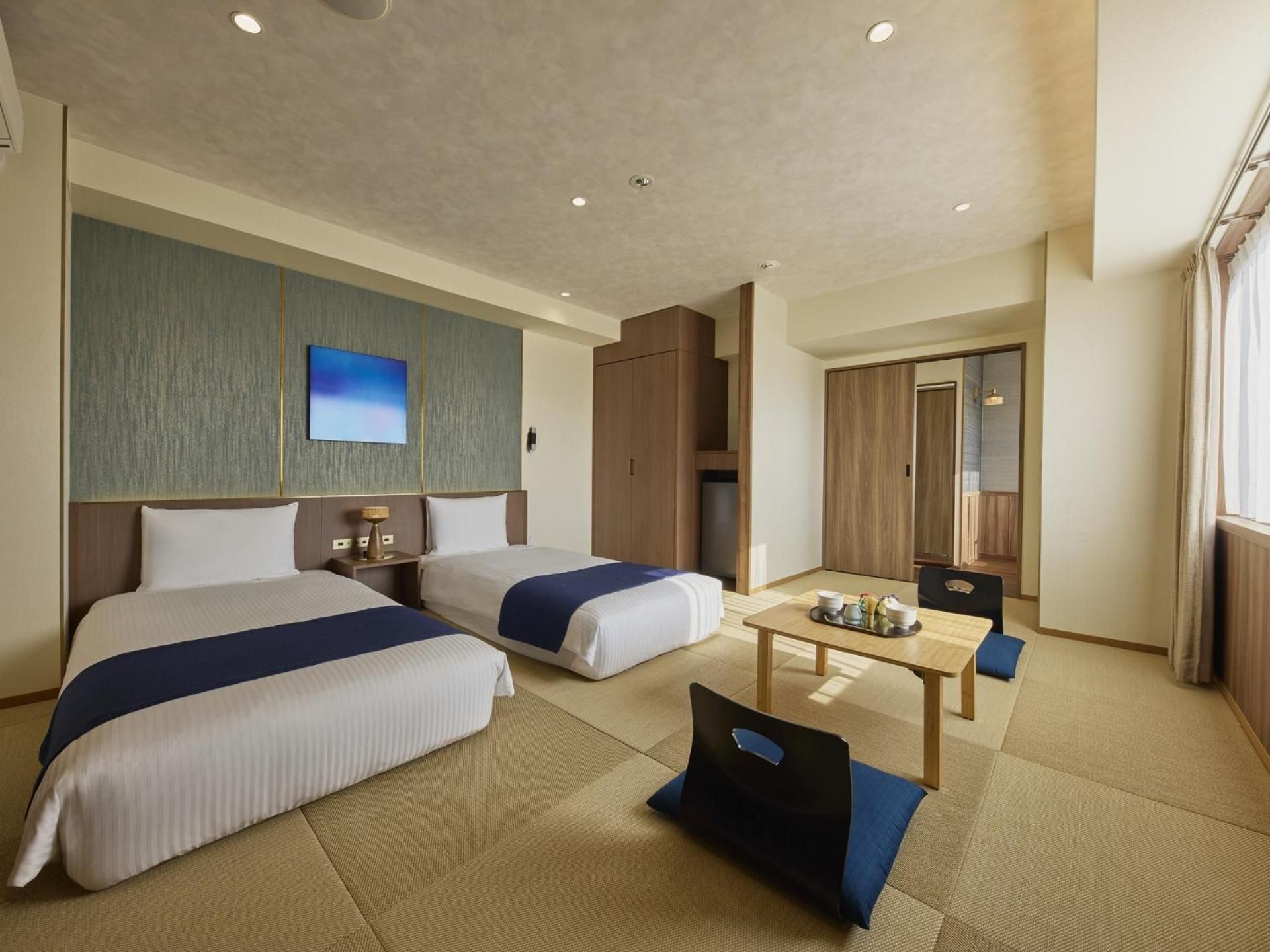 Room RURI for 1-5 Adults - Non-Smoking