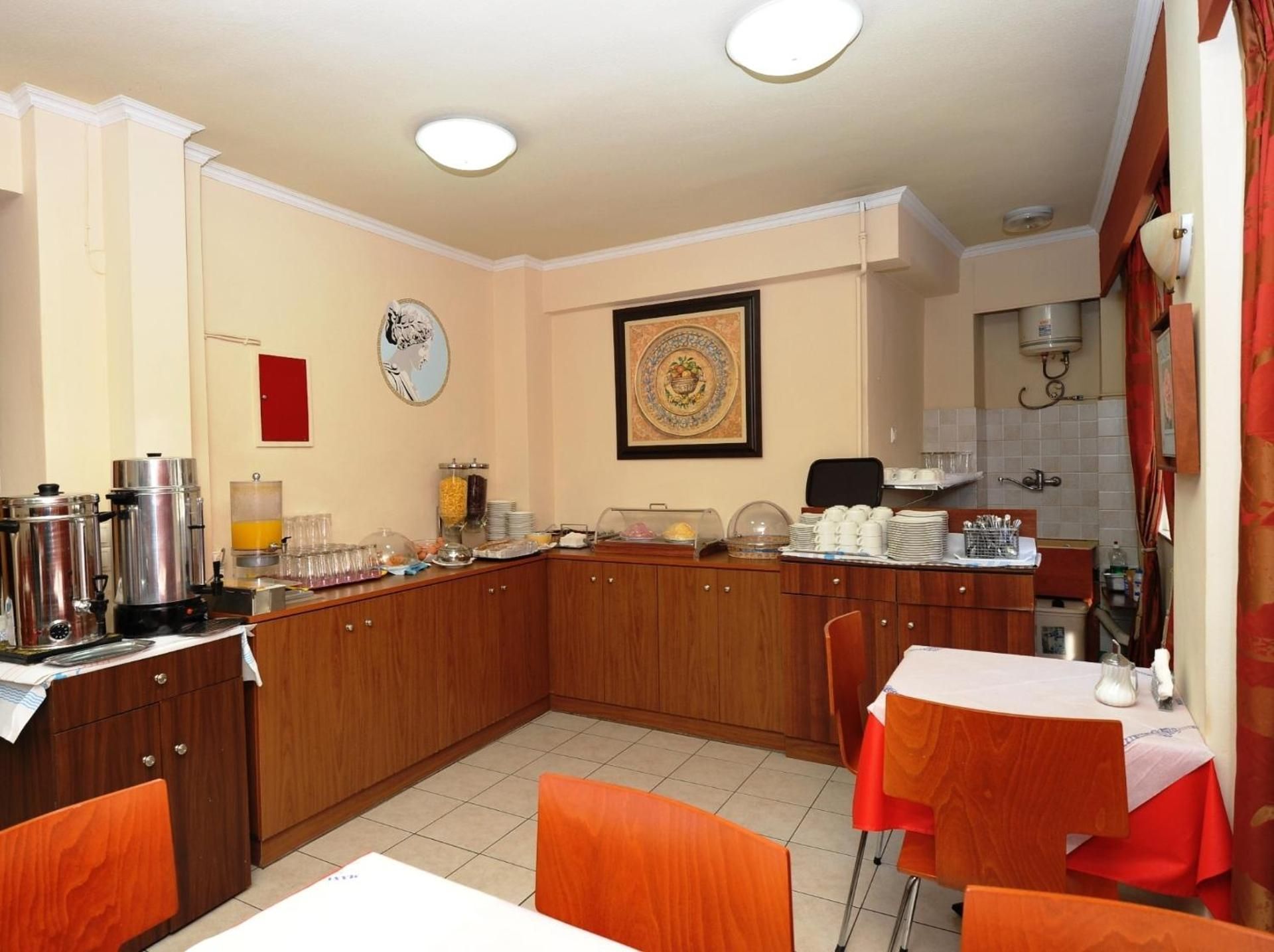 undefined Pergamos Hotel 6