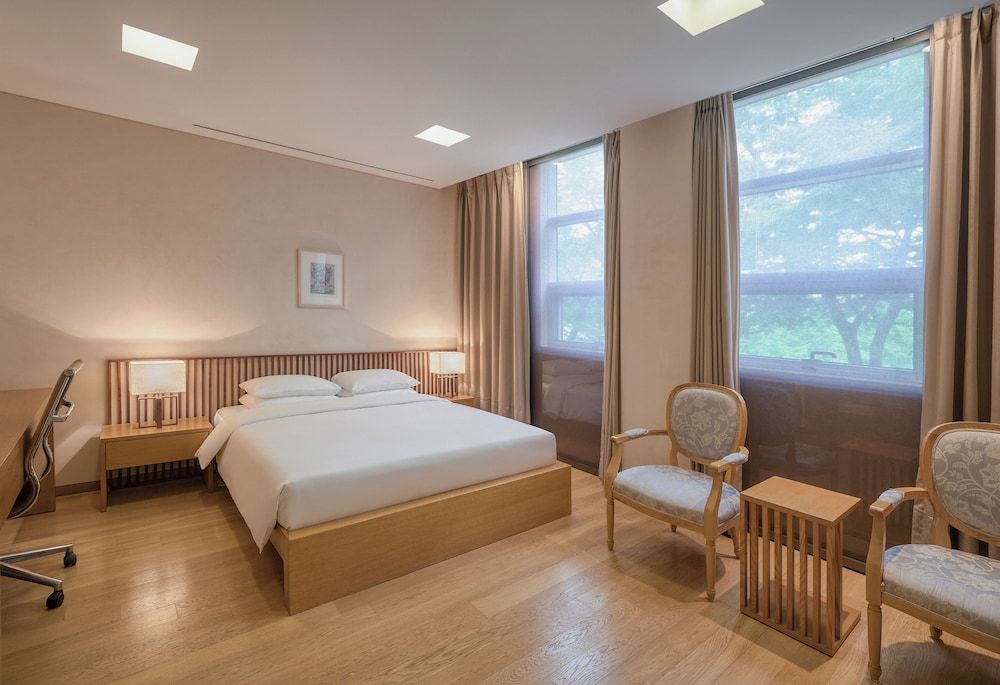 Mayfield Hotel Seoul Villa Superior Double Room 2