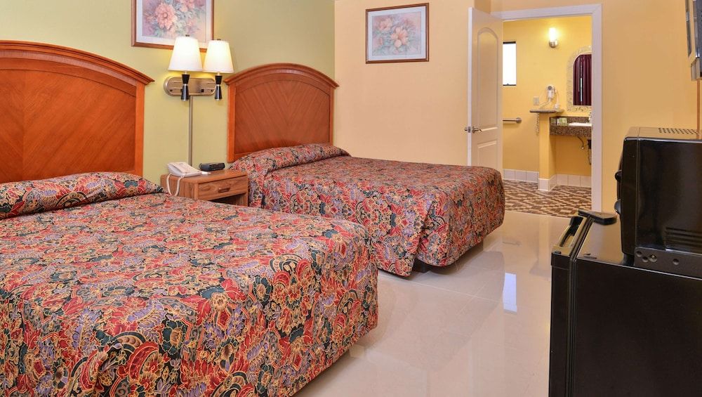 Magnuson Hotel Blythe Standard Room, 2 Double Beds, Non Smoking (Handicapped)