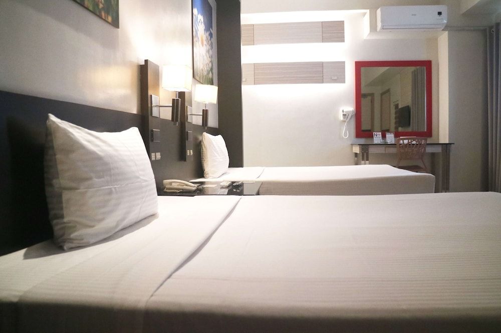 Executive Hotel Regular Room (2 Beds) 2