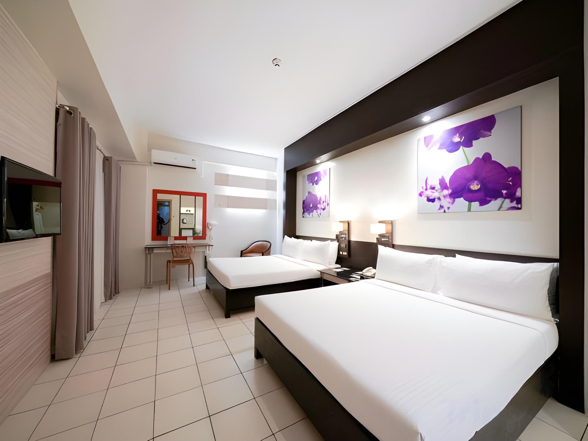 Executive Hotel Regular Room (2 Beds) 5