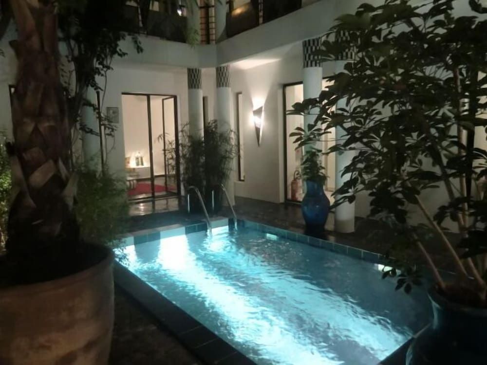 undefined Riad Tchina 2