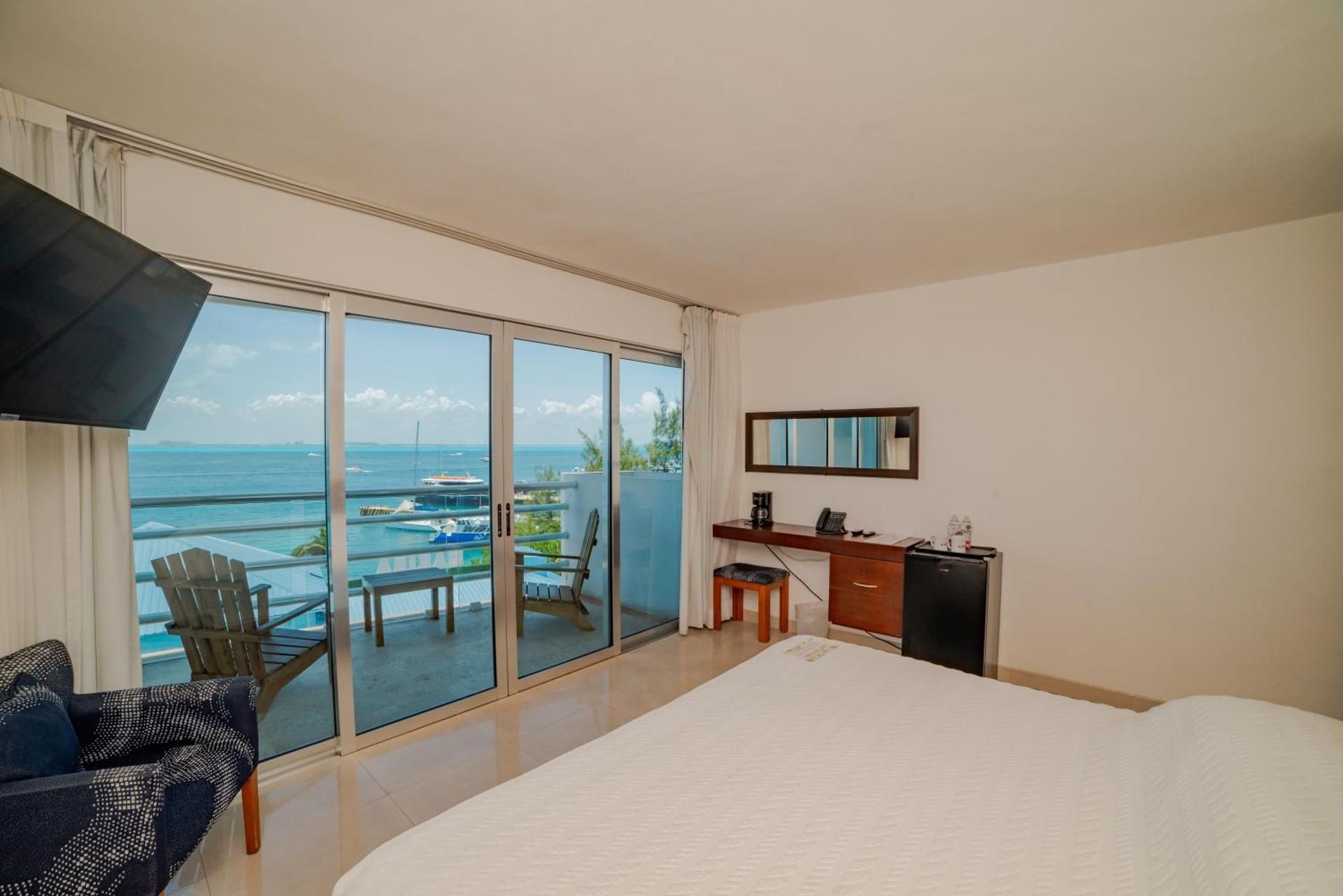 Deluxe Bay View with King bed