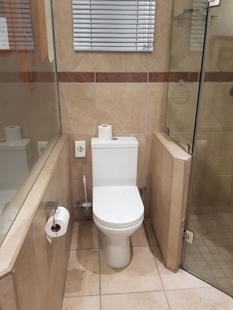 Europrime Hotels Standard Twin Room, 2 Twin Beds 10