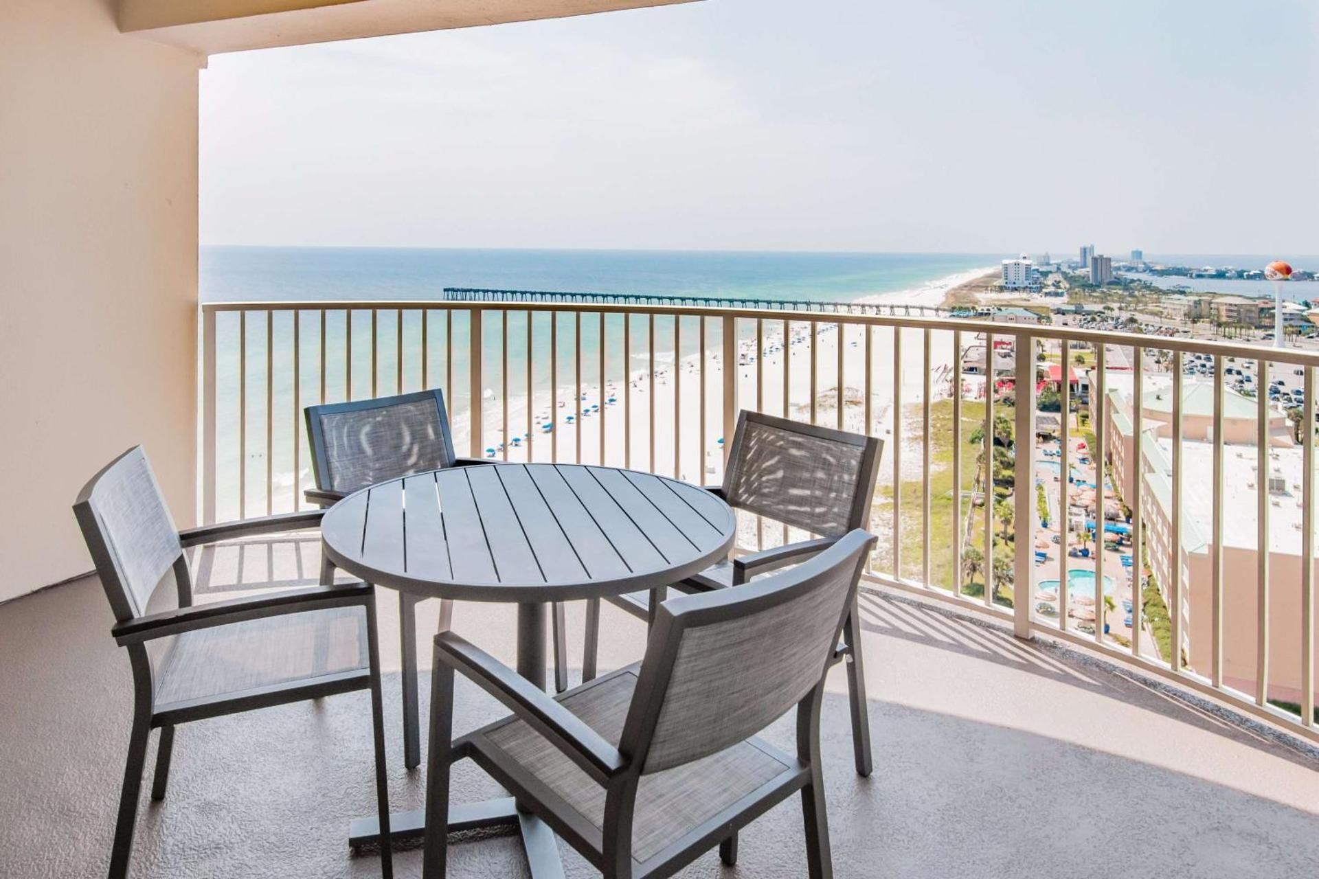 Junior Suite, 2 Queen, Gulf View