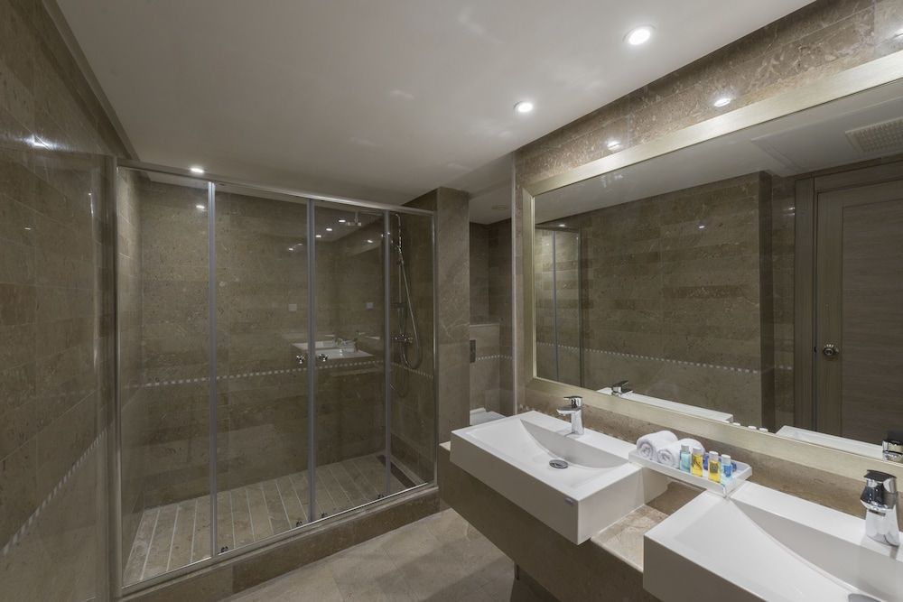 JAZ Tour Khalef Standard Room, 1 Queen Bed, Sea View 4