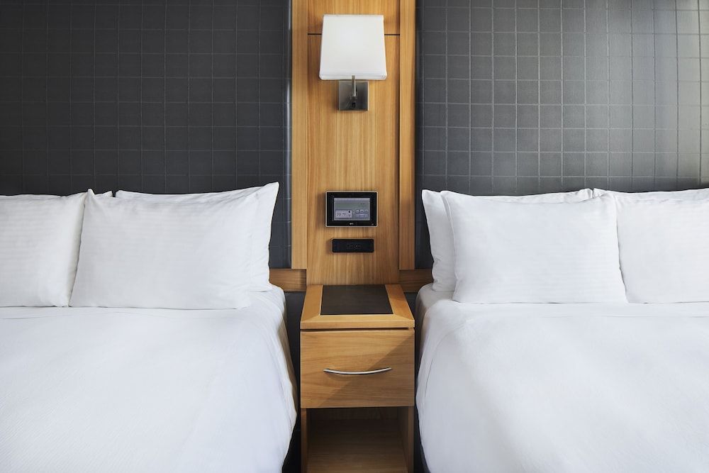 undefined Club Quarters Hotel, World Trade Center 4