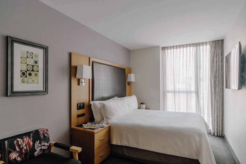 undefined Club Quarters Hotel, World Trade Center
