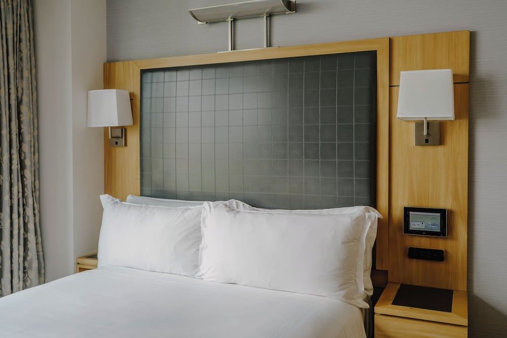 undefined Club Quarters Hotel, World Trade Center 2