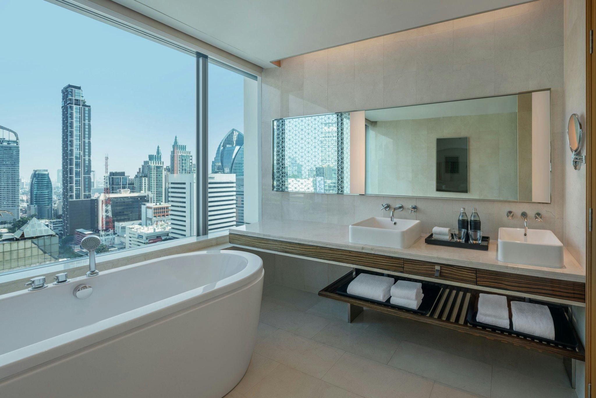 Club lounge access, Studio Suite, 1 King