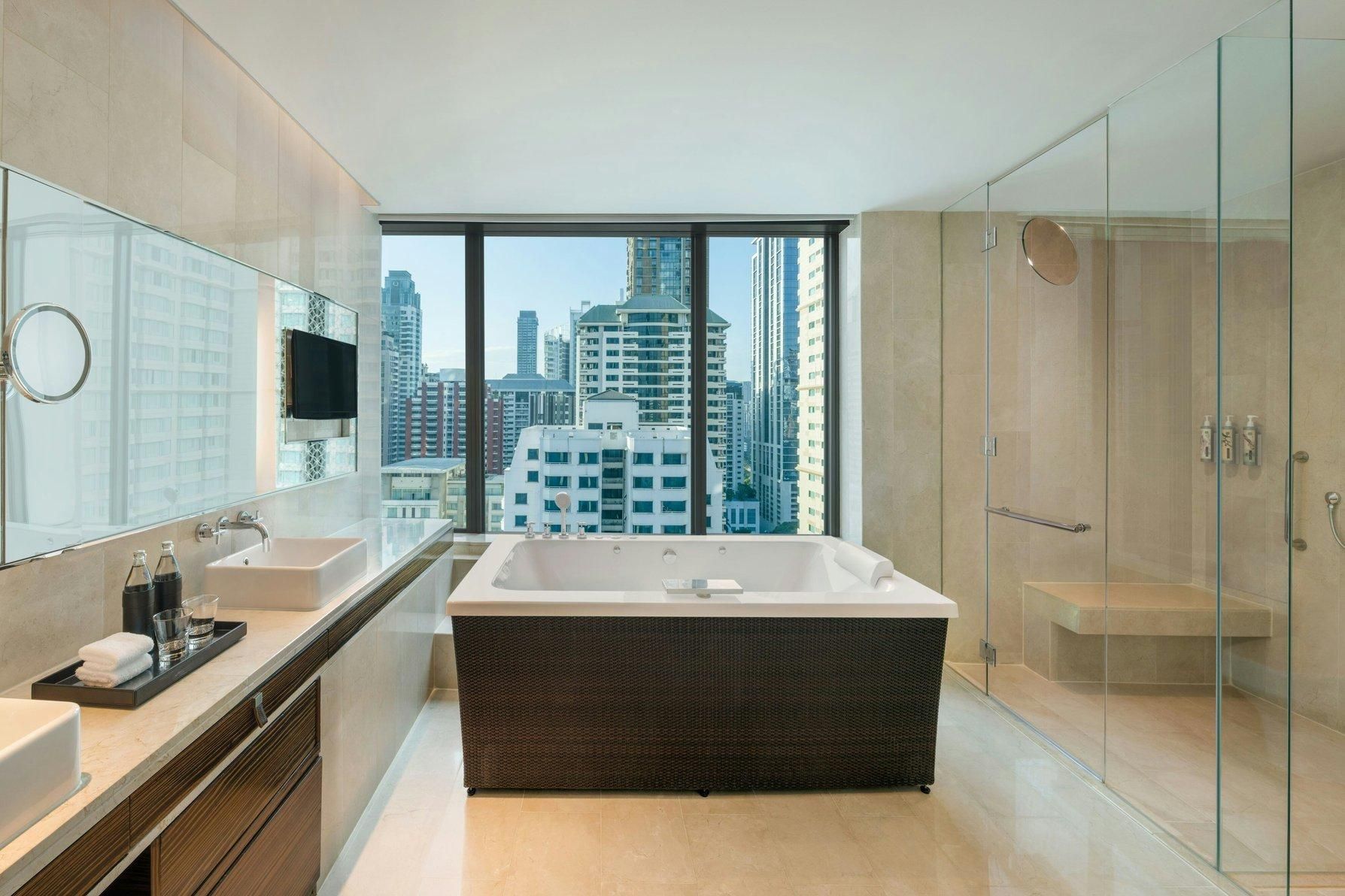 Club lounge access, 3 Bedroom Connecting Suite