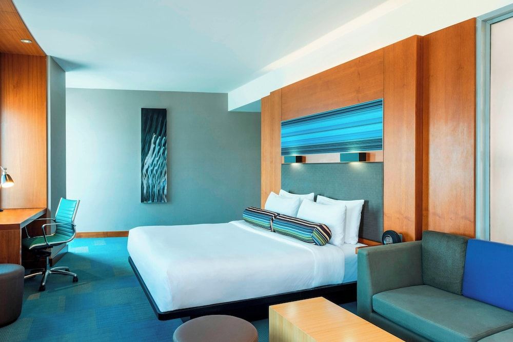 undefined Aloft Abu Dhabi