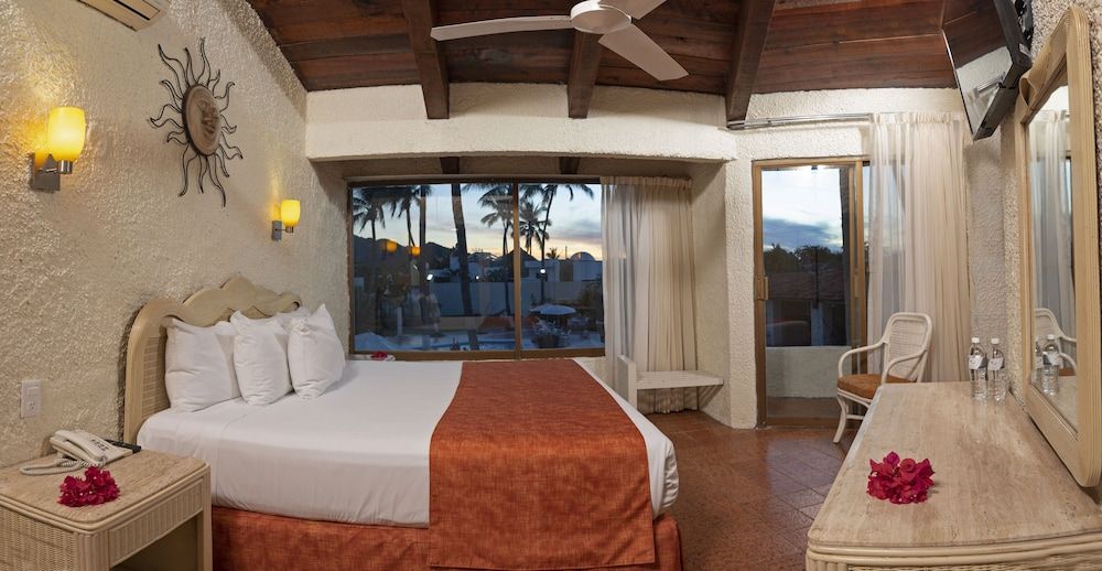 Cabo Blanco Hotel & Marina Standard Room, 1 Bedroom 4