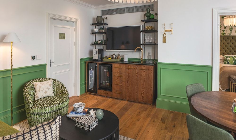 Cape Cadogan Boutique Hotel Two-Bedroom Stable Suite 7