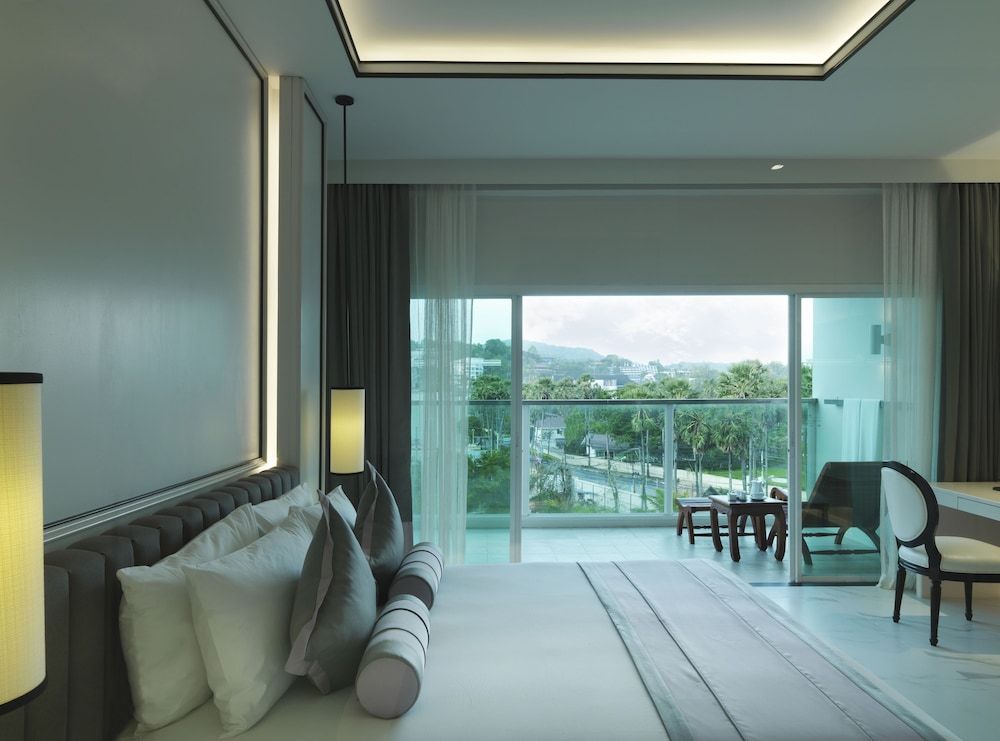 Chanalai Romantica Resort Kata Beach - Adults Only Deluxe Room, Pool View 8