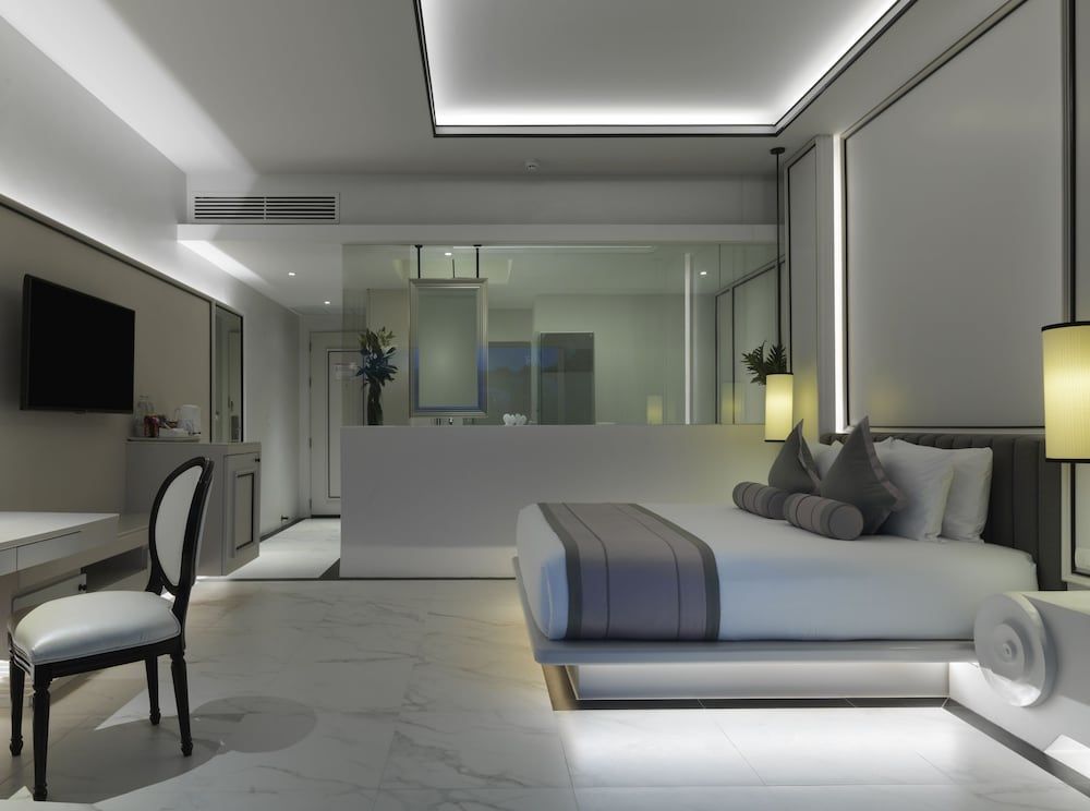 Chanalai Romantica Resort Kata Beach - Adults Only Deluxe Room, Pool View 7