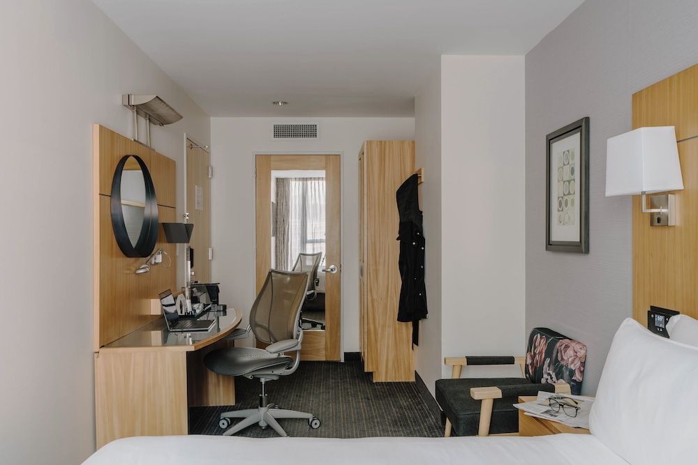 World Center Hotel Standard Room 22