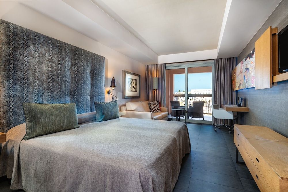 Lopesan Baobab Resort