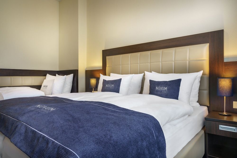 undefined Hotel Continental Hamburg 5