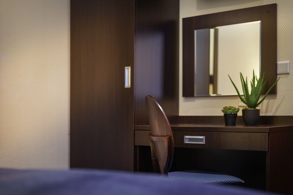 Hotel Continental Hamburg Standard Double Room 8