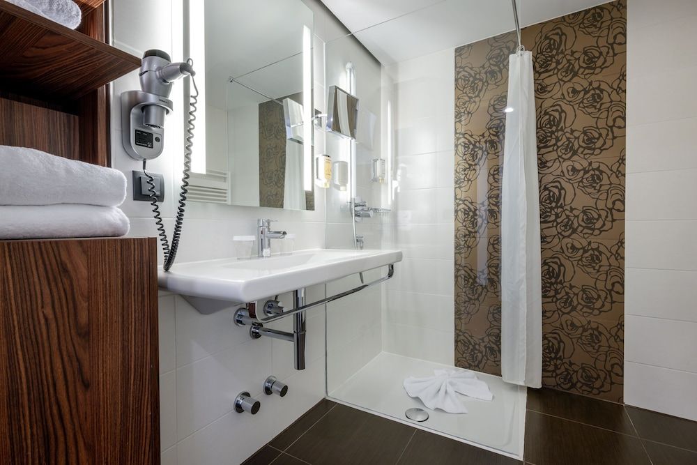 Hotel Imlauer Vienna Standard Double Room 10