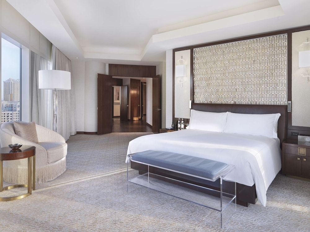 Suite, 1 King Bed (Penthouse)