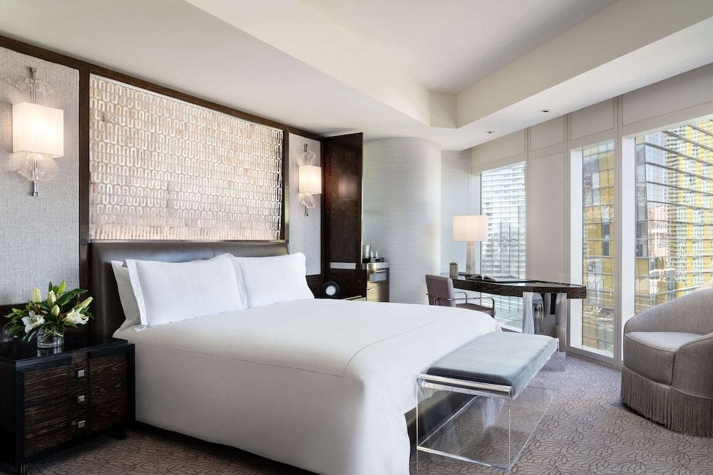 Waldorf Astoria Las Vegas Room, 1 King Bed, City View 2