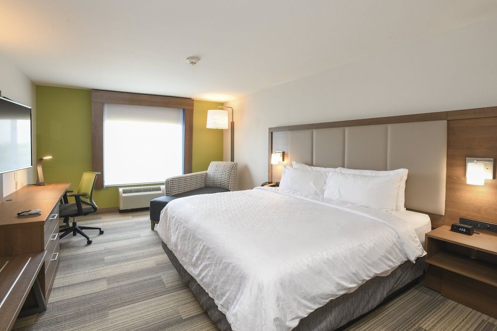 Standard Room, 1 King Bed