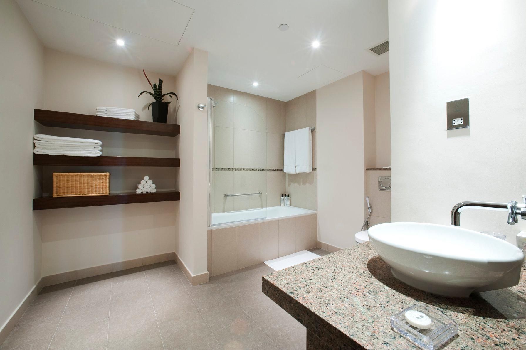 1 King 1 Bedroom Suite Non Smoking