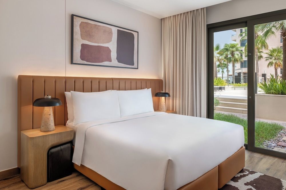 Staybridge Suites Abu Dhabi Yas Island by IHG 1 King Studio Suite Accessible Theme Park Access 3