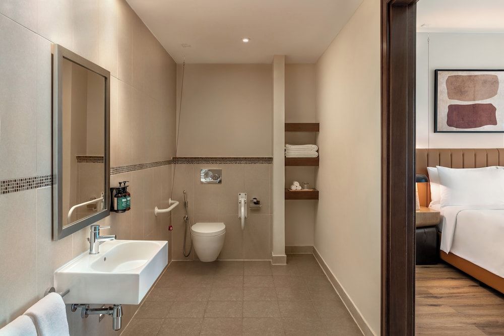 Staybridge Suites Abu Dhabi Yas Island by IHG 1 King Studio Suite Accessible Theme Park Access 4