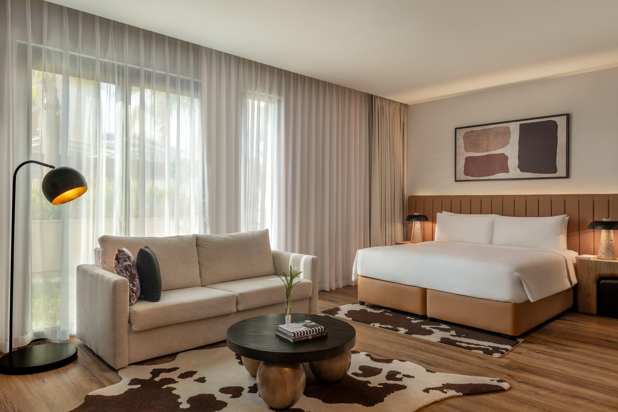 Staybridge Suites Yas Island Abu Dhabi By IHG 1 King Studio Suite City View Theme Park Access