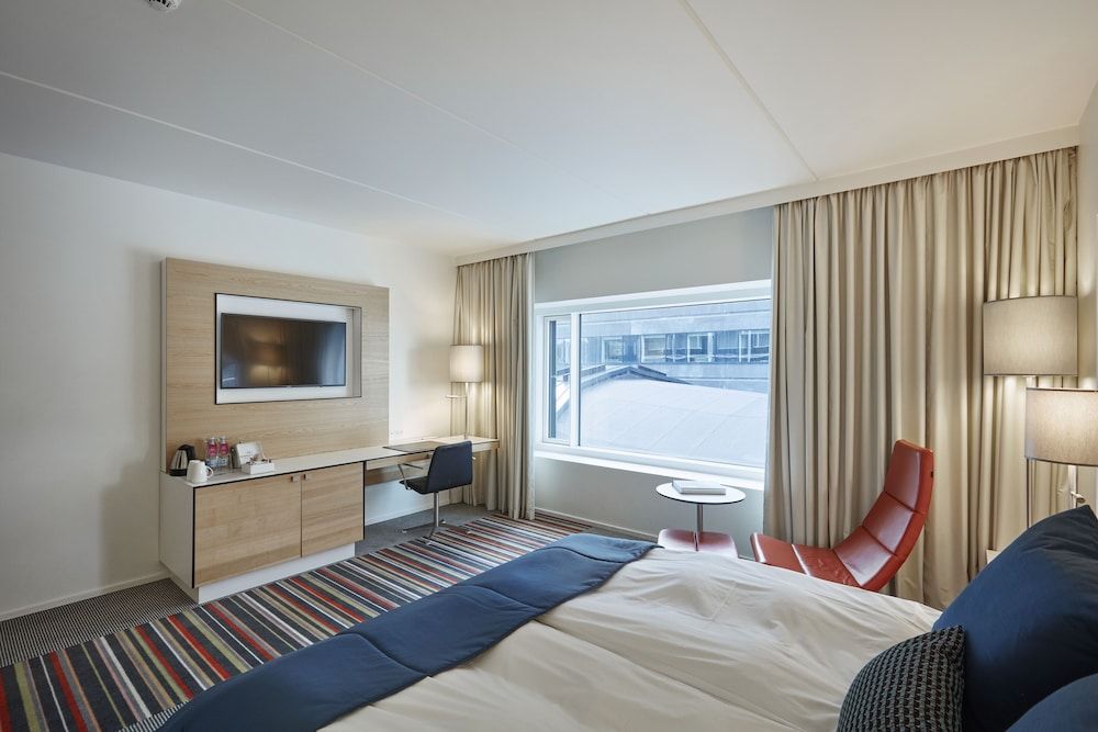 Standard Room, 1 King Bed, Accessible